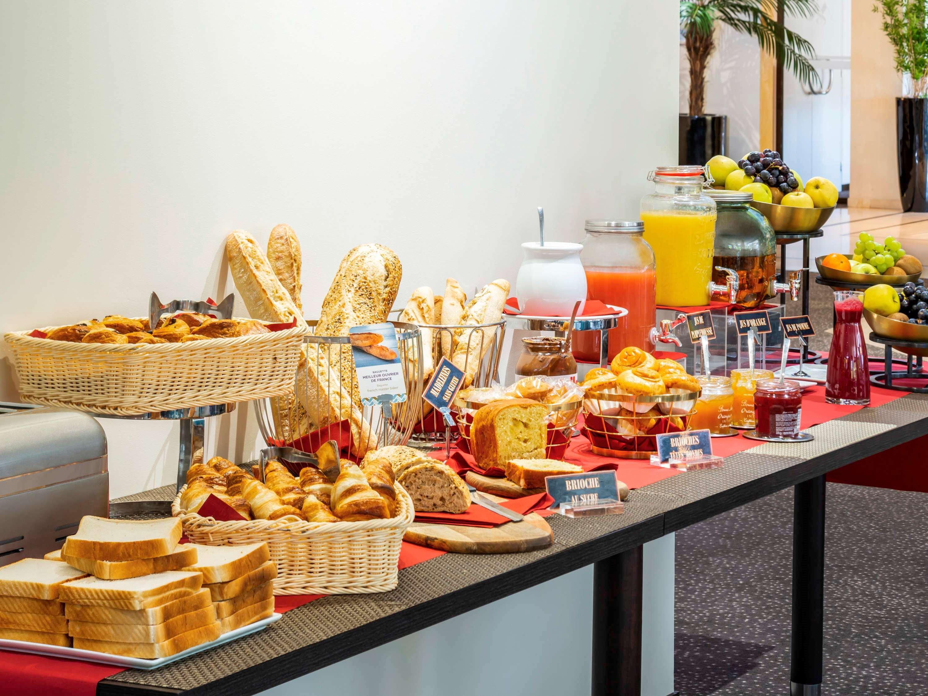 Mercure Maurepas Saint Quentin Екстер'єр фото