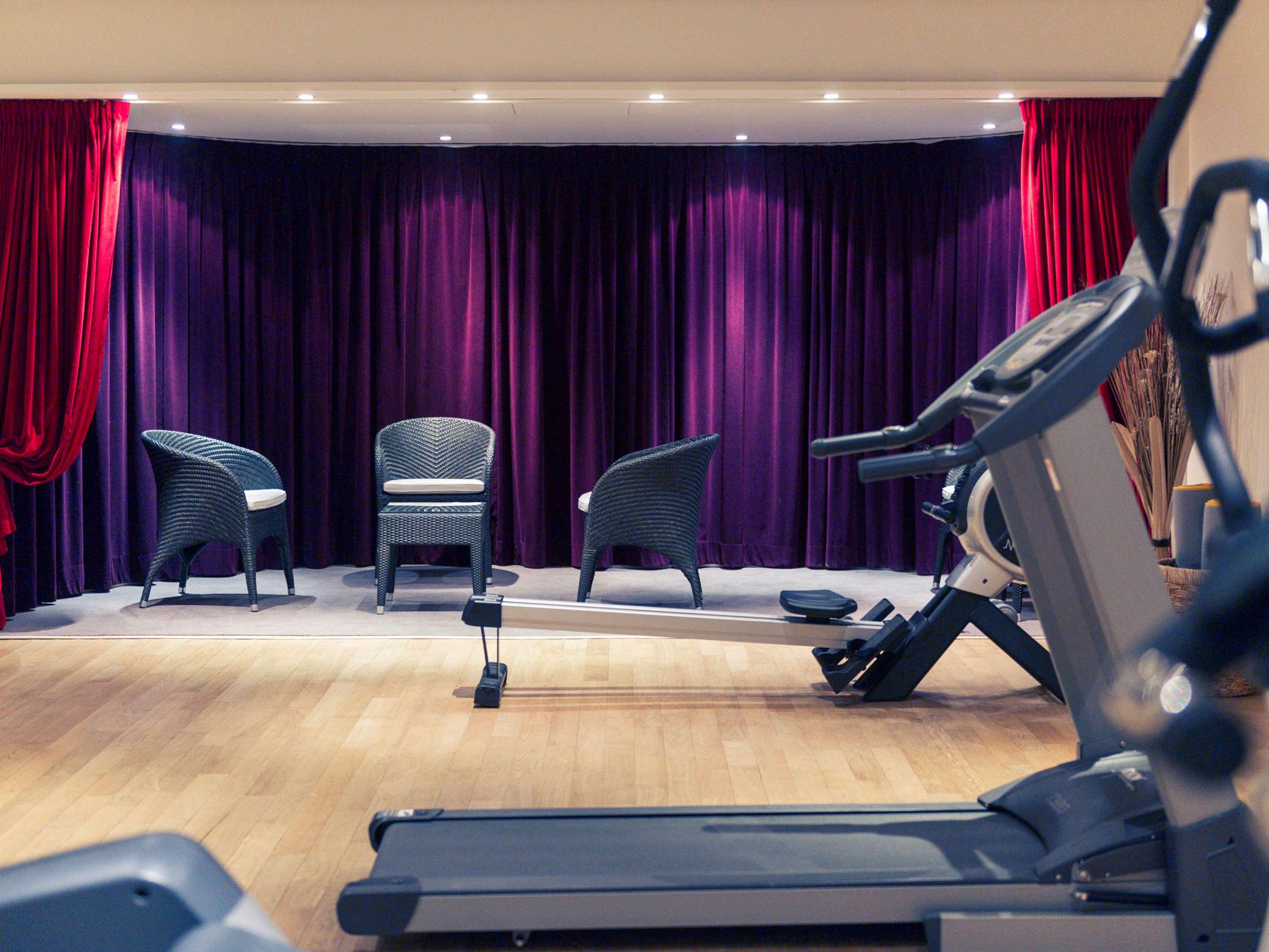 Mercure Maurepas Saint Quentin Екстер'єр фото
