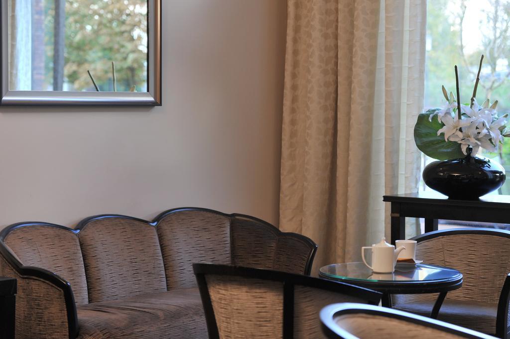 Mercure Maurepas Saint Quentin Екстер'єр фото