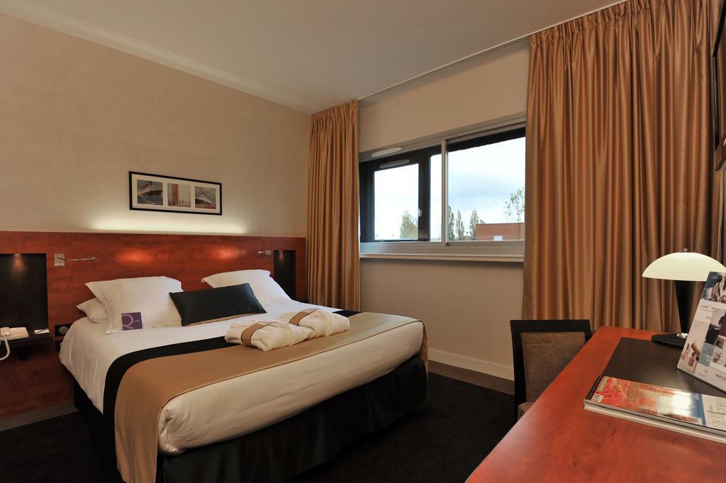 Mercure Maurepas Saint Quentin Екстер'єр фото