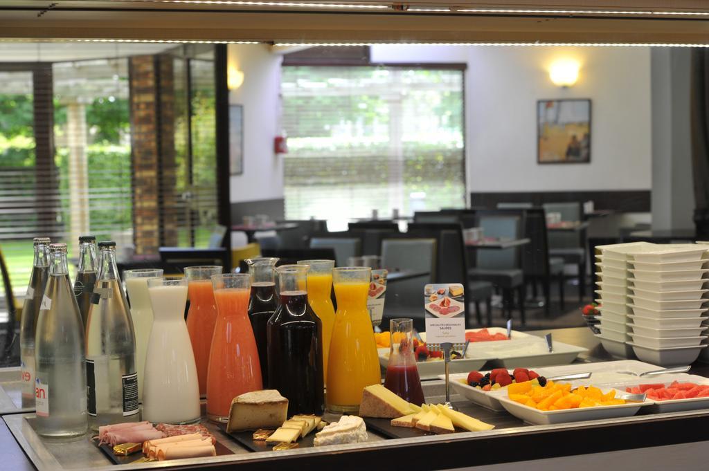 Mercure Maurepas Saint Quentin Екстер'єр фото