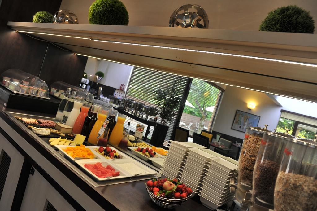 Mercure Maurepas Saint Quentin Екстер'єр фото