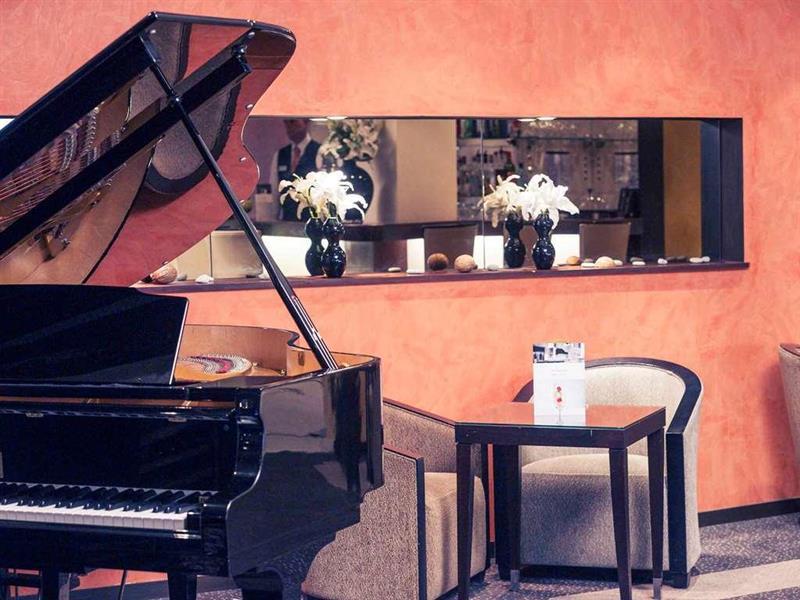 Mercure Maurepas Saint Quentin Екстер'єр фото